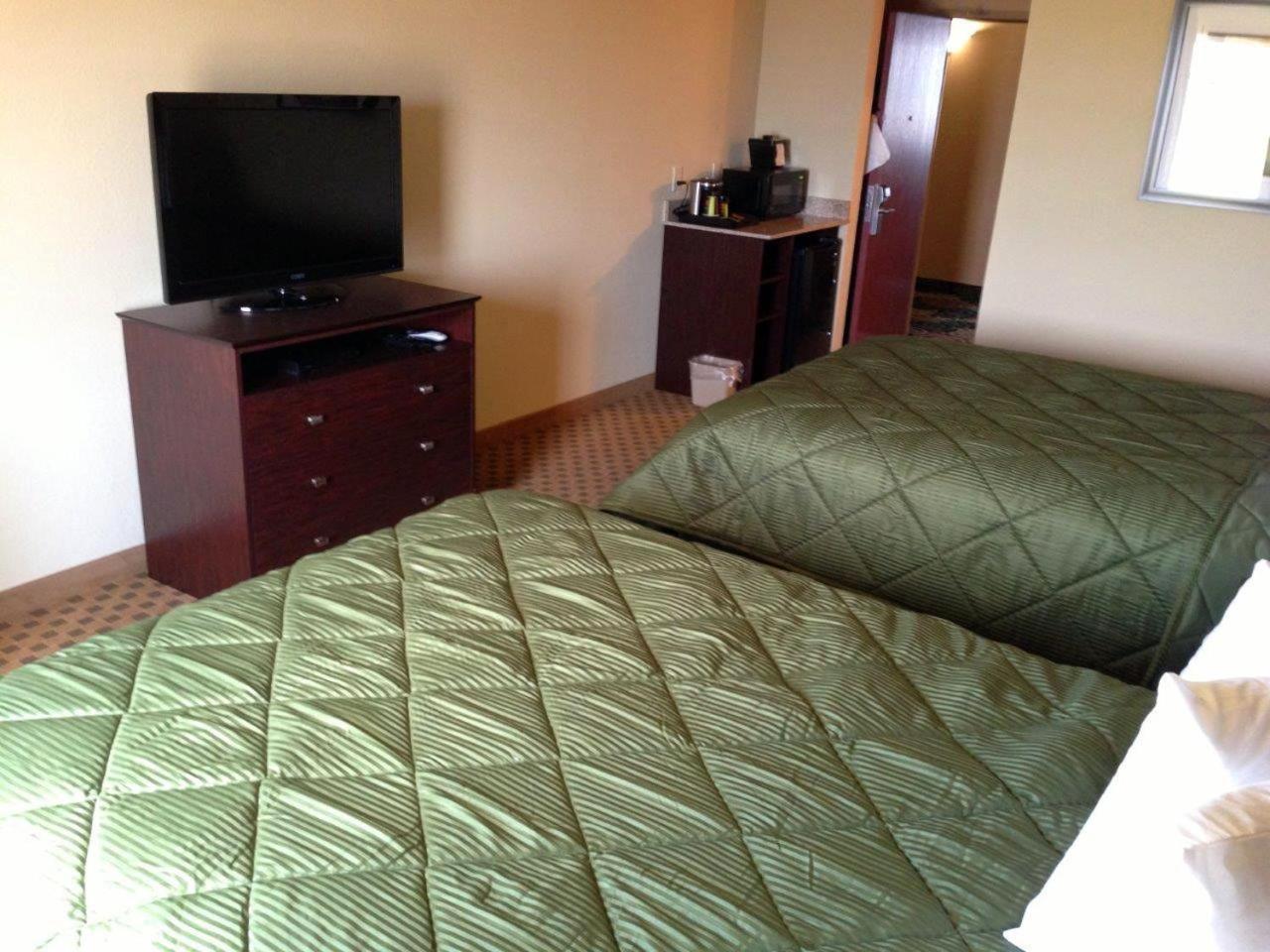 Cobblestone Inn & Suites - Harper Zewnętrze zdjęcie